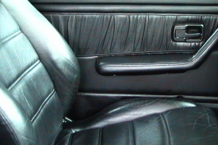Autoinstandsetzung Lederreparatur